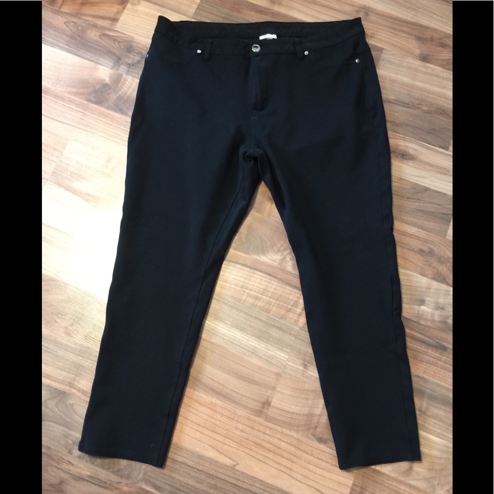 EUC Avenue Ponte Pants - Size 22 Average